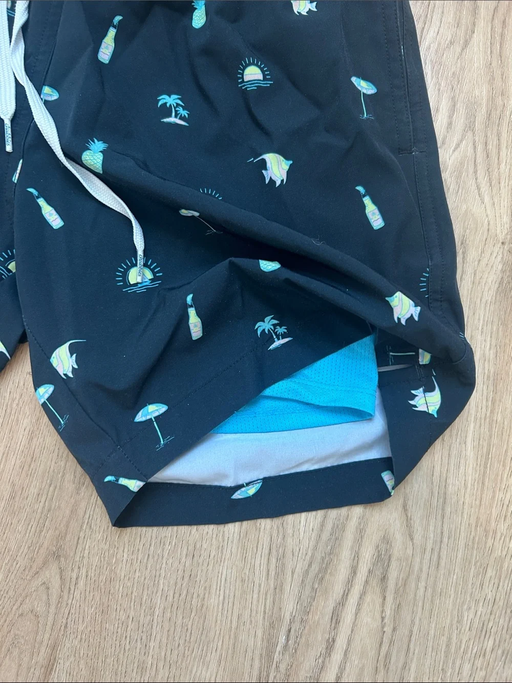Chubbies Men’s Black Vacation Swim Trunks XS 7” Inseam